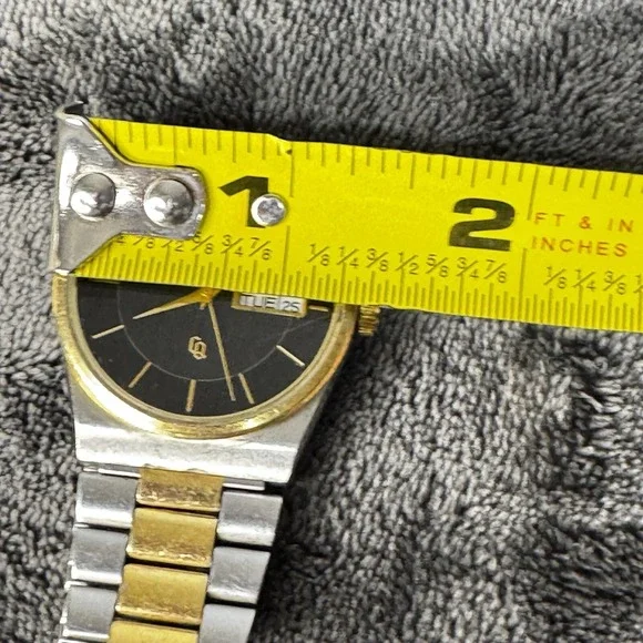 Citizen CQ Quartz Watch Men 6101-T15588 Two-Toned Black Dial Day/Date 7 1/4" - Picture 10 of 11